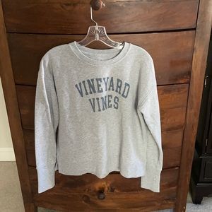 Vineyard Vines grey cropped sweater